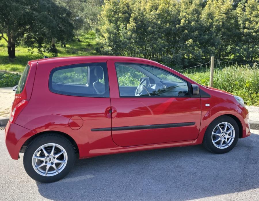 TWINGO